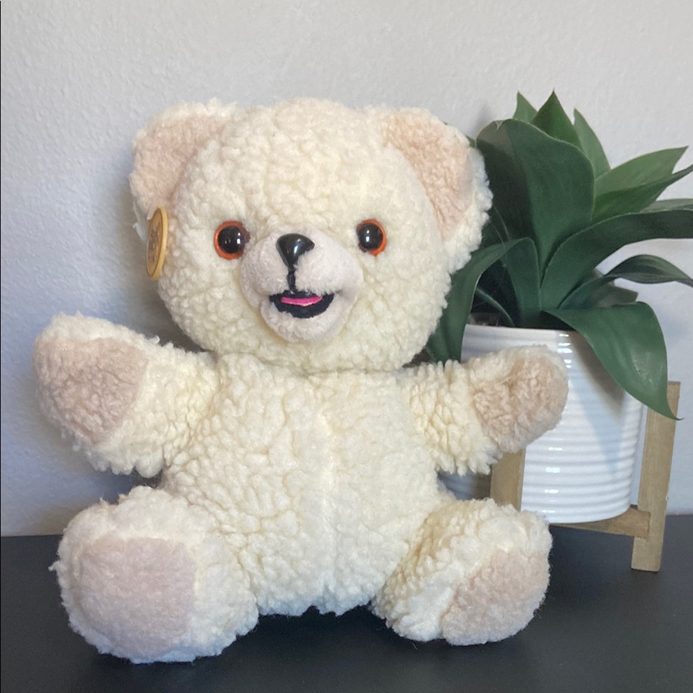 Vintage 1986 Snuggle Bear Hand Puppet: Adorable Cream Teddy Bear Plush - Picture 1 of 14